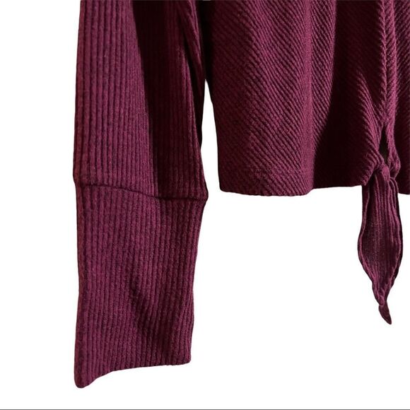 😊 3/$30 NWT🏷 EXPRESS cowl neck top, Sz Small super soft! Burgundy, tie front - Picture 4 of 7
